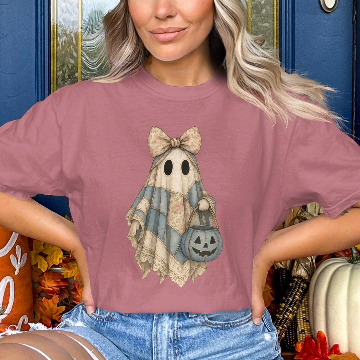 Trendy Halloween Ghost Graphic Tee Shirt product type