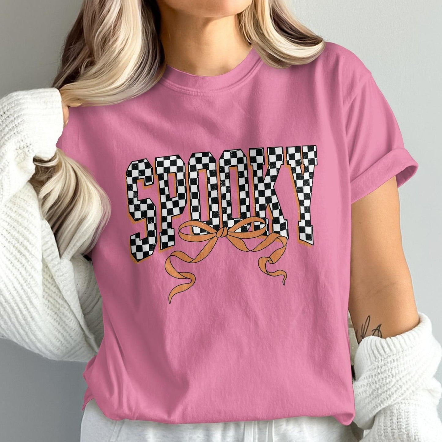 Spooky Eyes Pink Graphic Tee Casual Wear Product