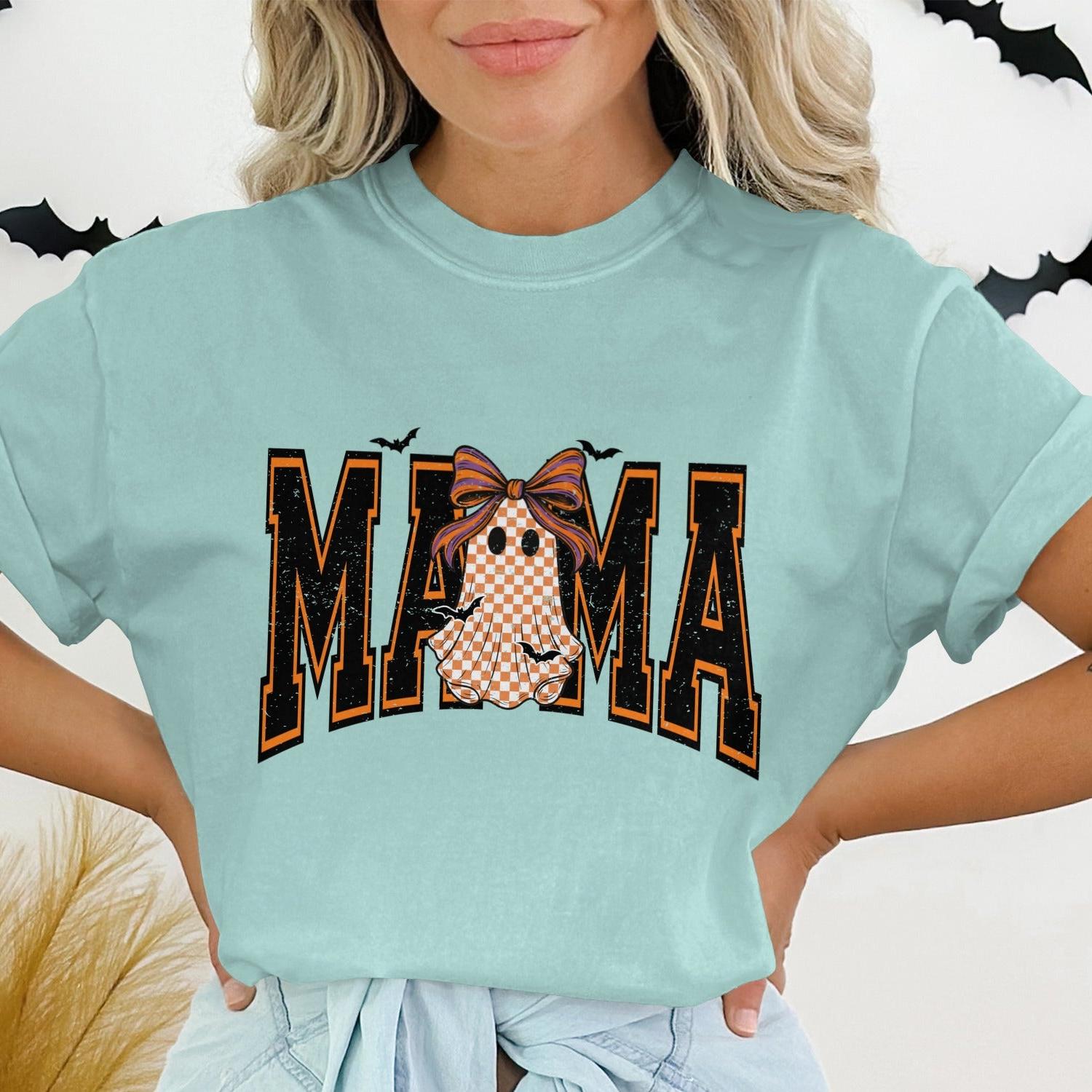 Mama Graphic T-Shirt with Cute Bear Design product type