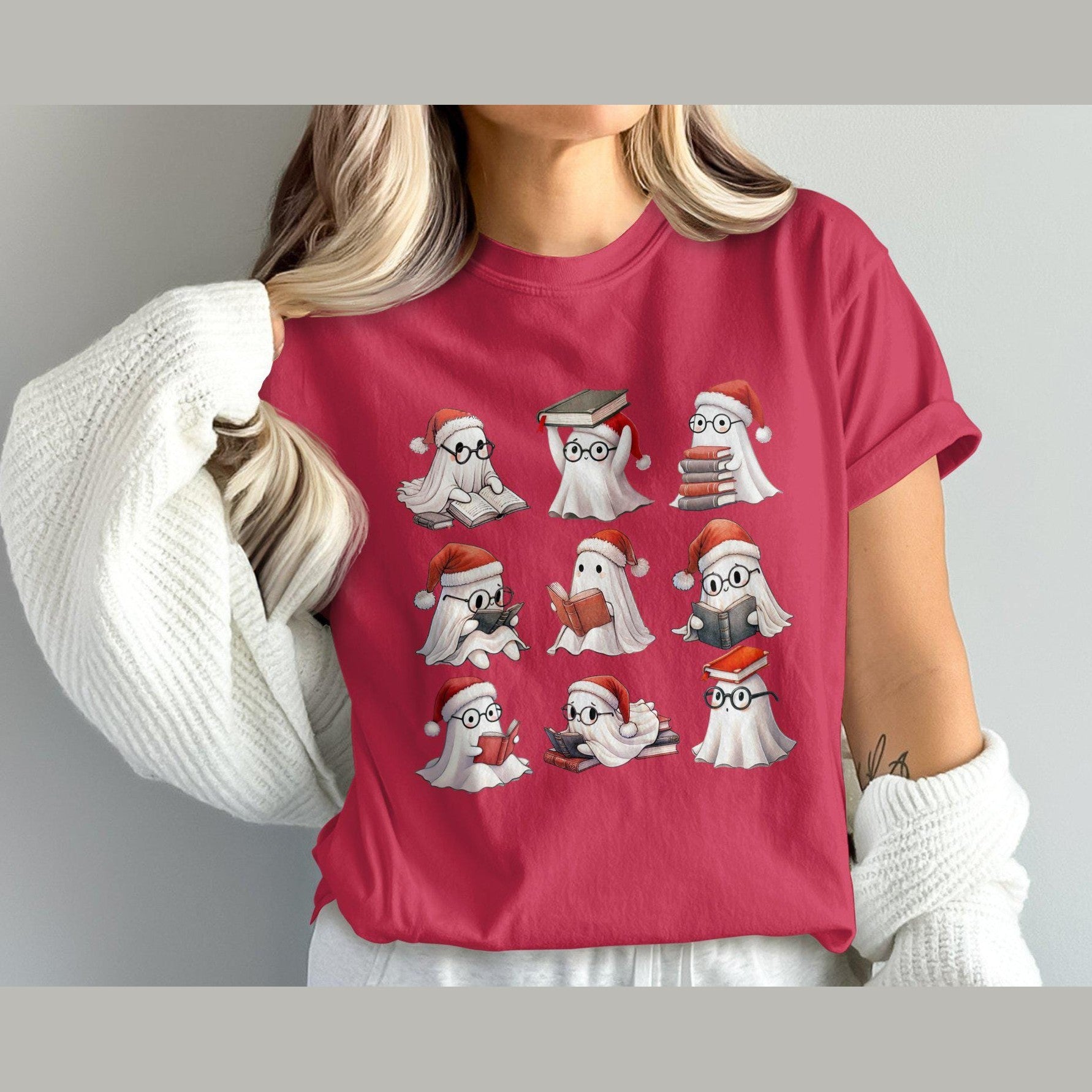 Cute Festive Ghosts Reading Books Comfort Colors T-Shirts